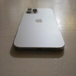 Apple iPhone 12 Pro, 512GB, Silber - (Generalüberholt) photo review