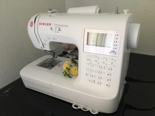 SINGER PROFESSIONAL SEWING MACHINE photo review